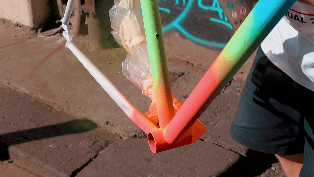 Advantages Of Using Spray Paint For Bike Painting