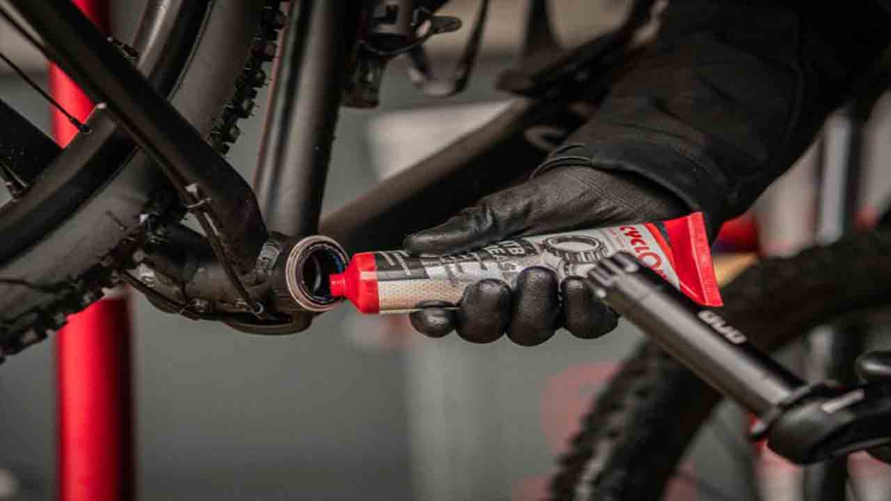 Cleaning And Maintaining Your Bike After Lubrication