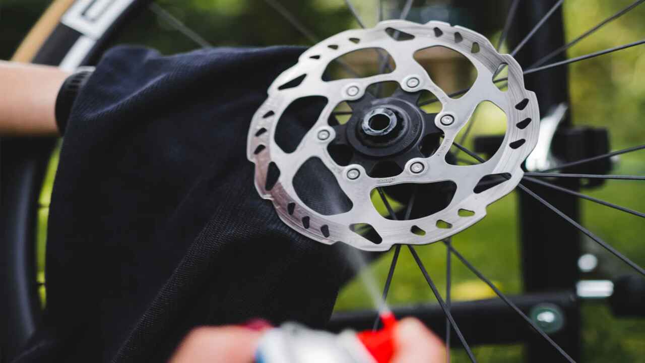 How To Use Disc Brake Quiet Spray - Step-By-Step