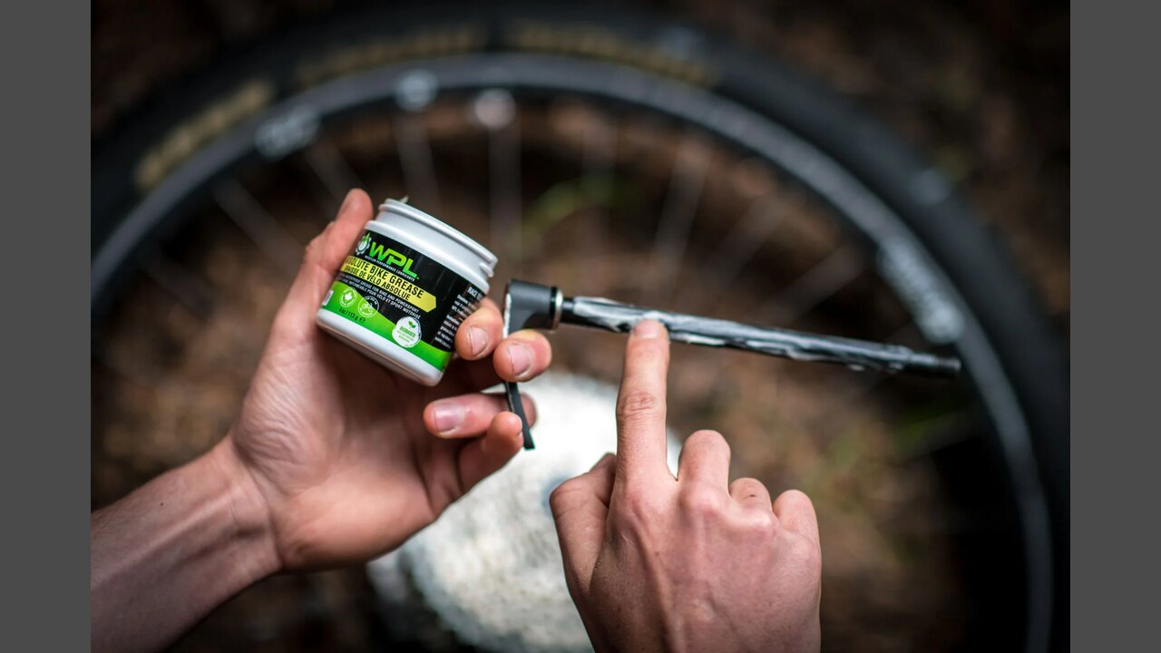 Maintenance Tips For Your Bike After Applying Spray On Grease