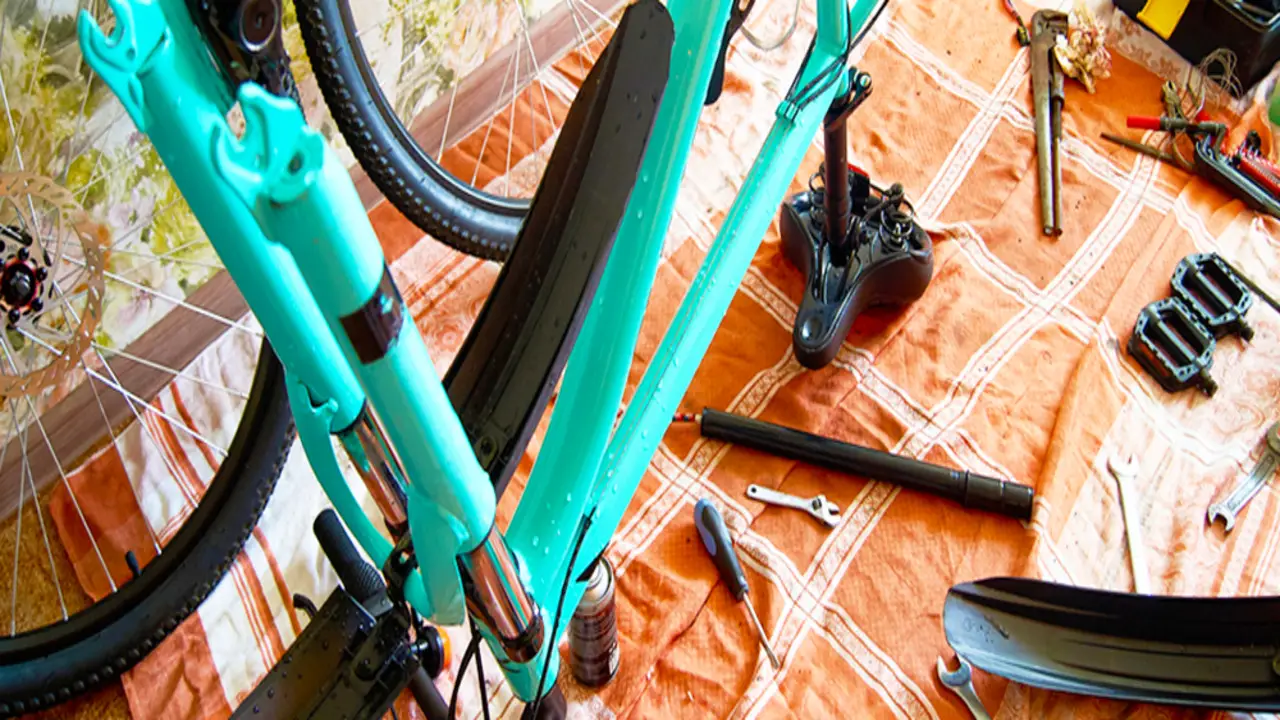 Step-By-Step Guide To Applying Spray Paint Decals On A Bike