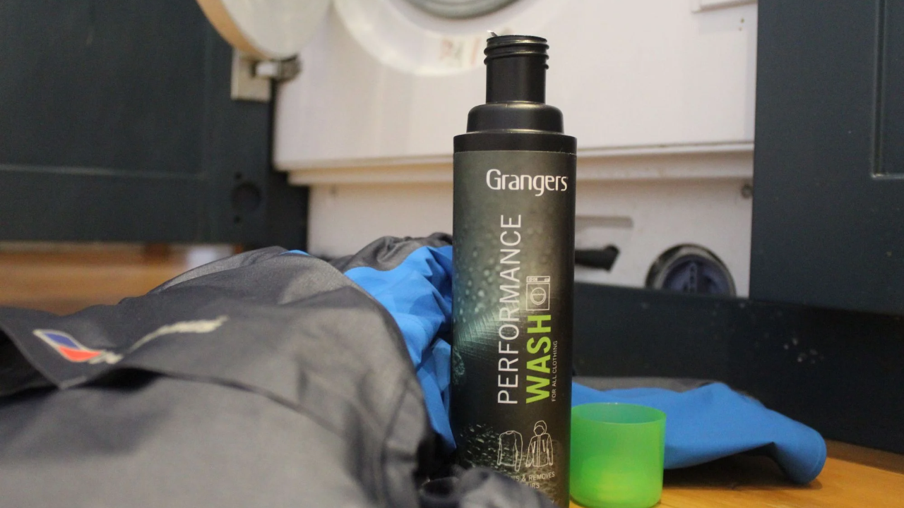 What Are The Benefits Of Using Granger's DWR Spray On Your Bike