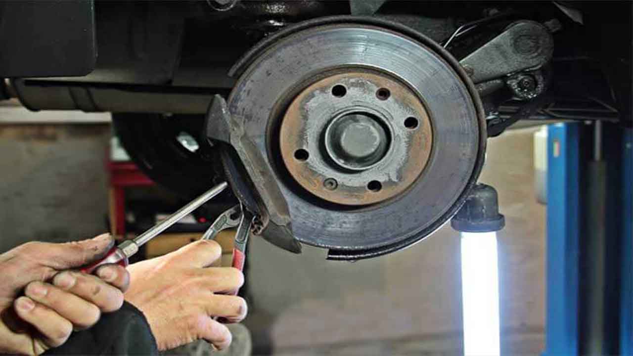 What Should You Avoid When Using Brake Cleaner